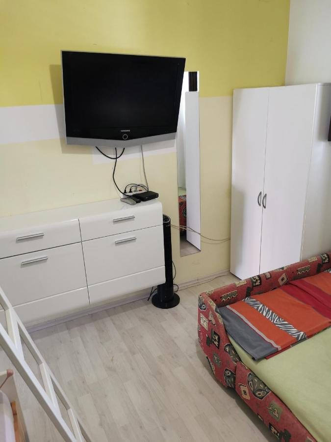 Unique Apartments Malinska Ngoại thất bức ảnh