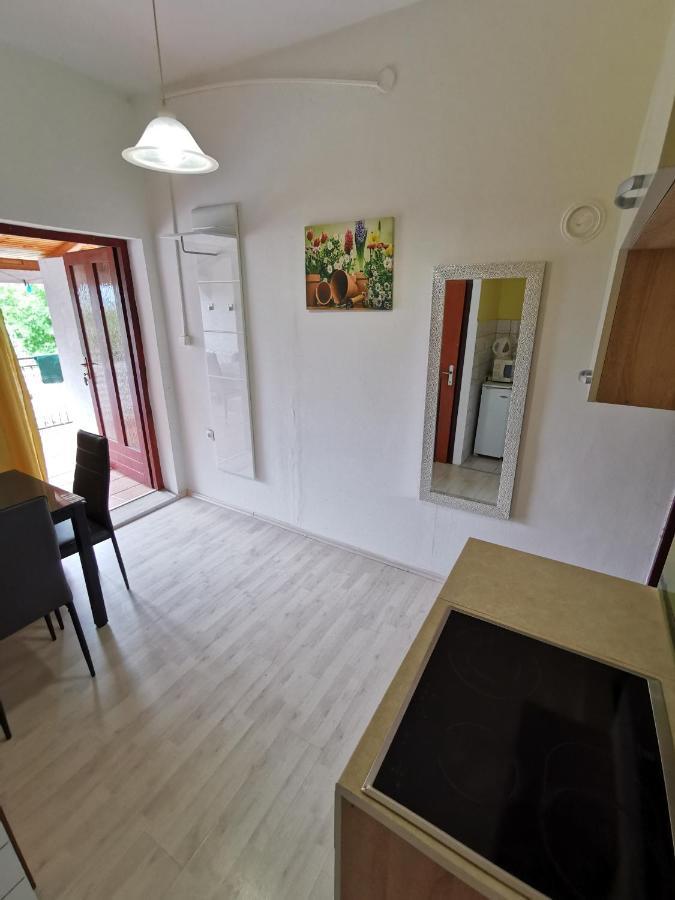 Unique Apartments Malinska Ngoại thất bức ảnh
