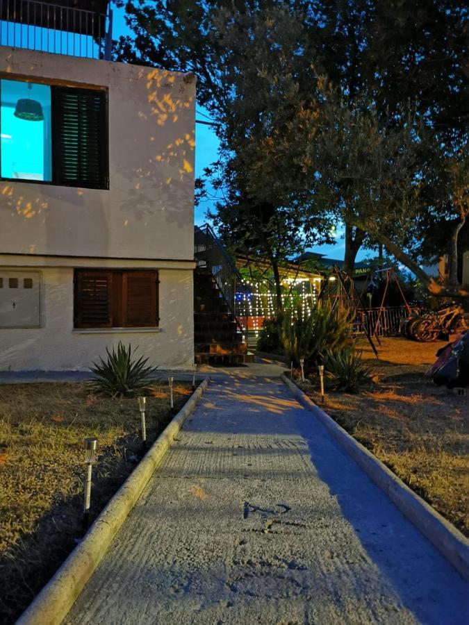 Unique Apartments Malinska Ngoại thất bức ảnh