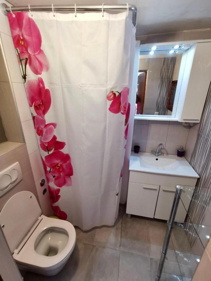 Unique Apartments Malinska Ngoại thất bức ảnh