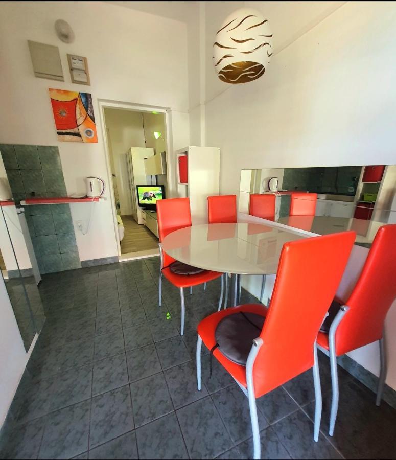 Unique Apartments Malinska Ngoại thất bức ảnh